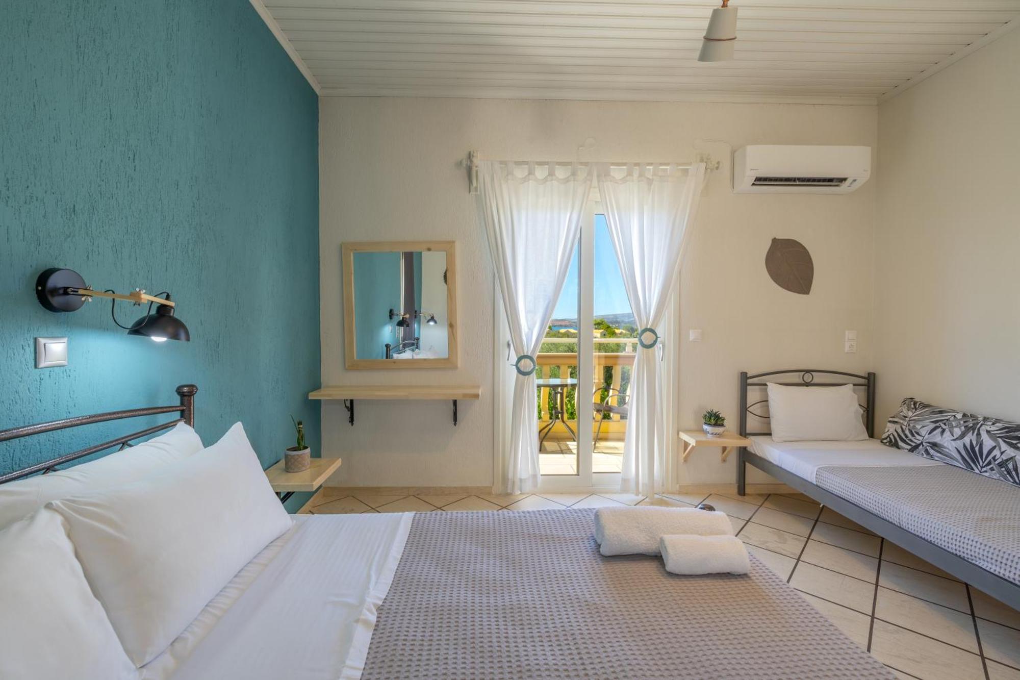 Minas Studios Ласи Екстериор снимка